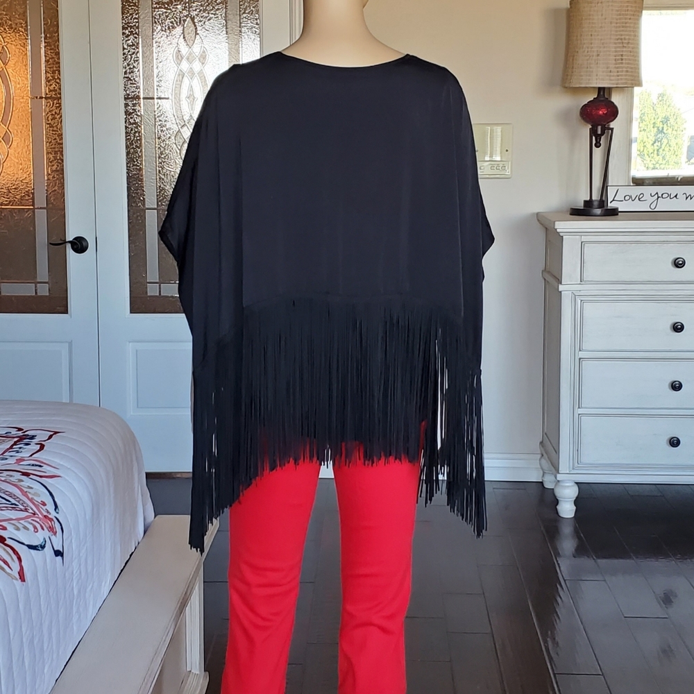 BCBG MAXAZRIA Black Fringe Top/Poncho SZ Xsm NWT - Picture 4 of 14
